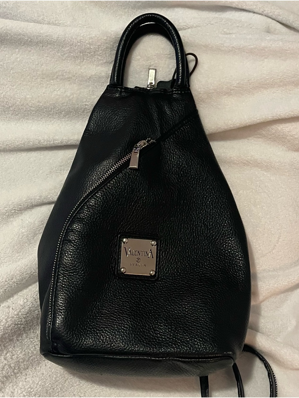 Valentina Italia Carrano Sling Backpack Blue Pebbled Leather
Convertible Bag